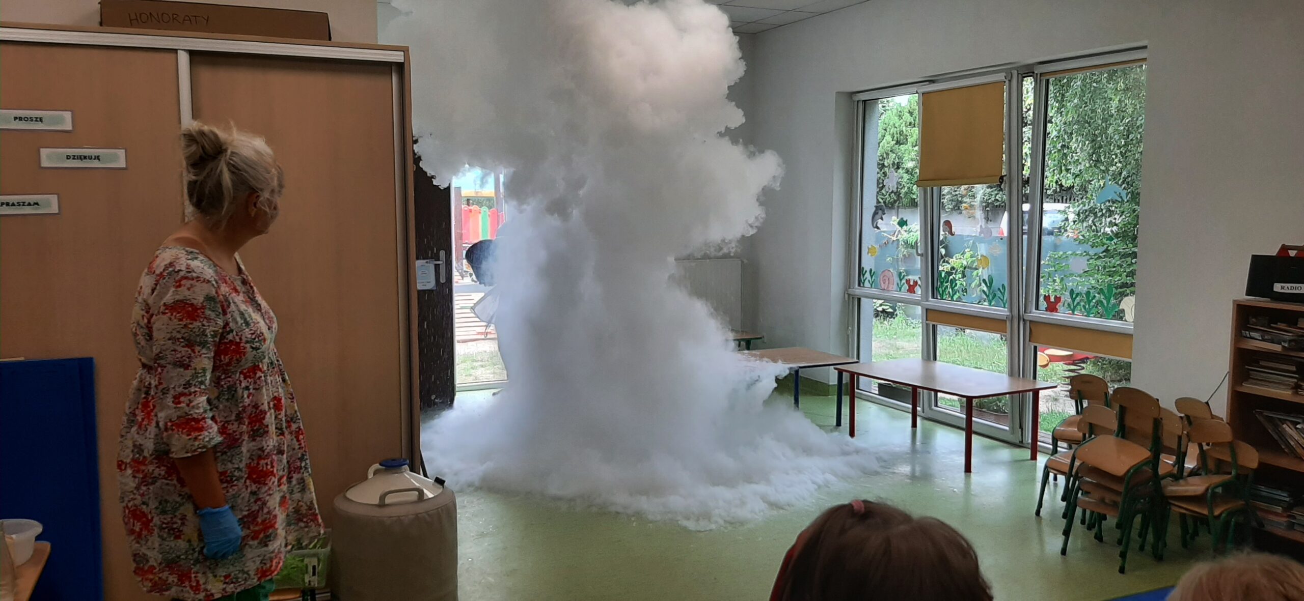 Wiatrak Edukacyjny: Wybuchowe eksperymenty