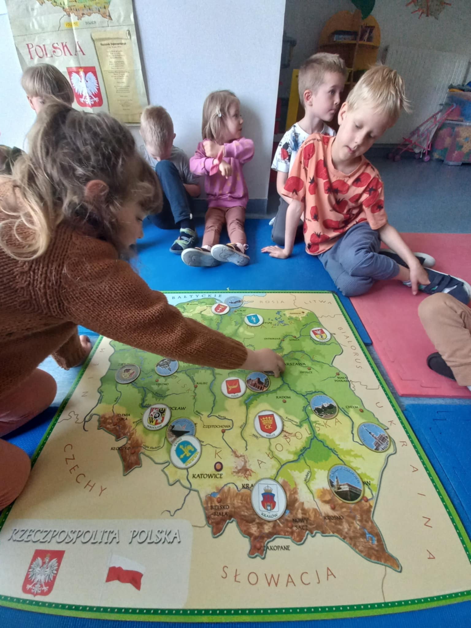 Odkrywcy poznawali Polskę