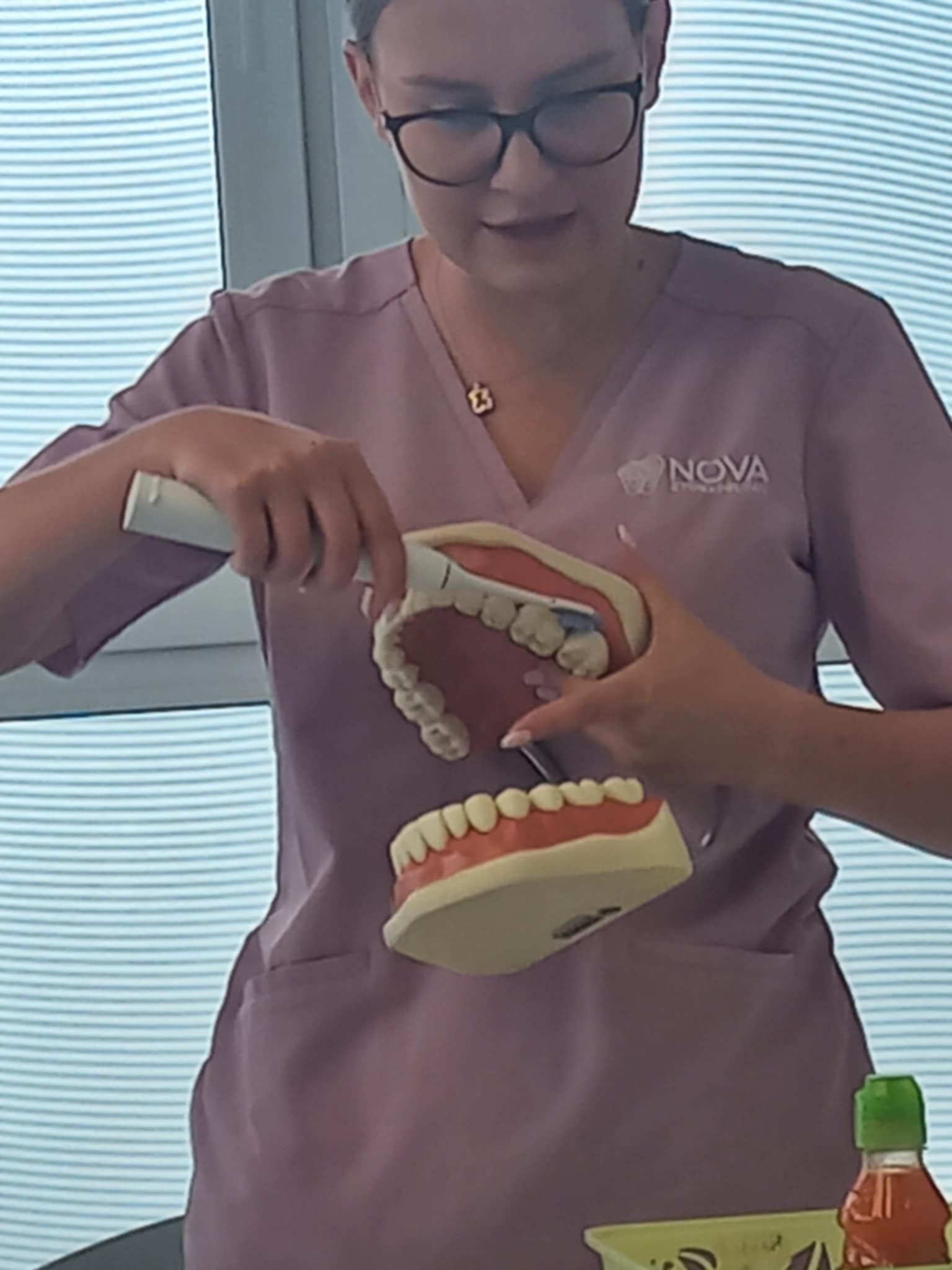 Odkrywcy u stomatologa