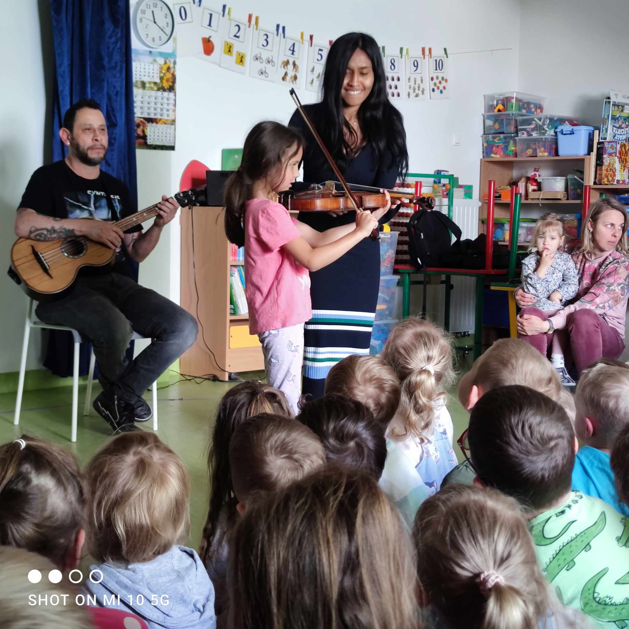 Majowy koncert na krańcu świata – Tutti Art