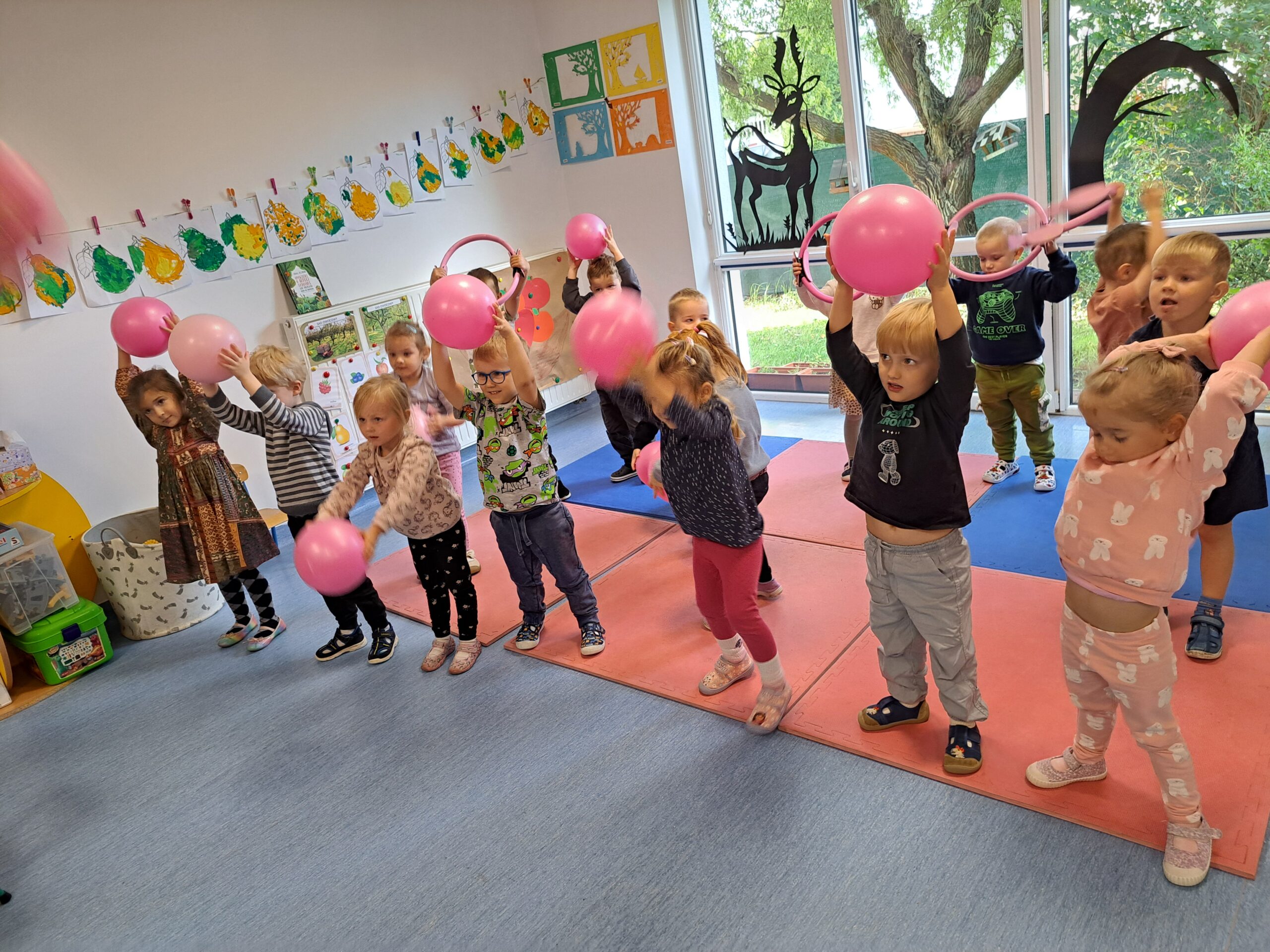 Muzykanci ćwiczą fitness z mamą Ignasia ze Zdobywców