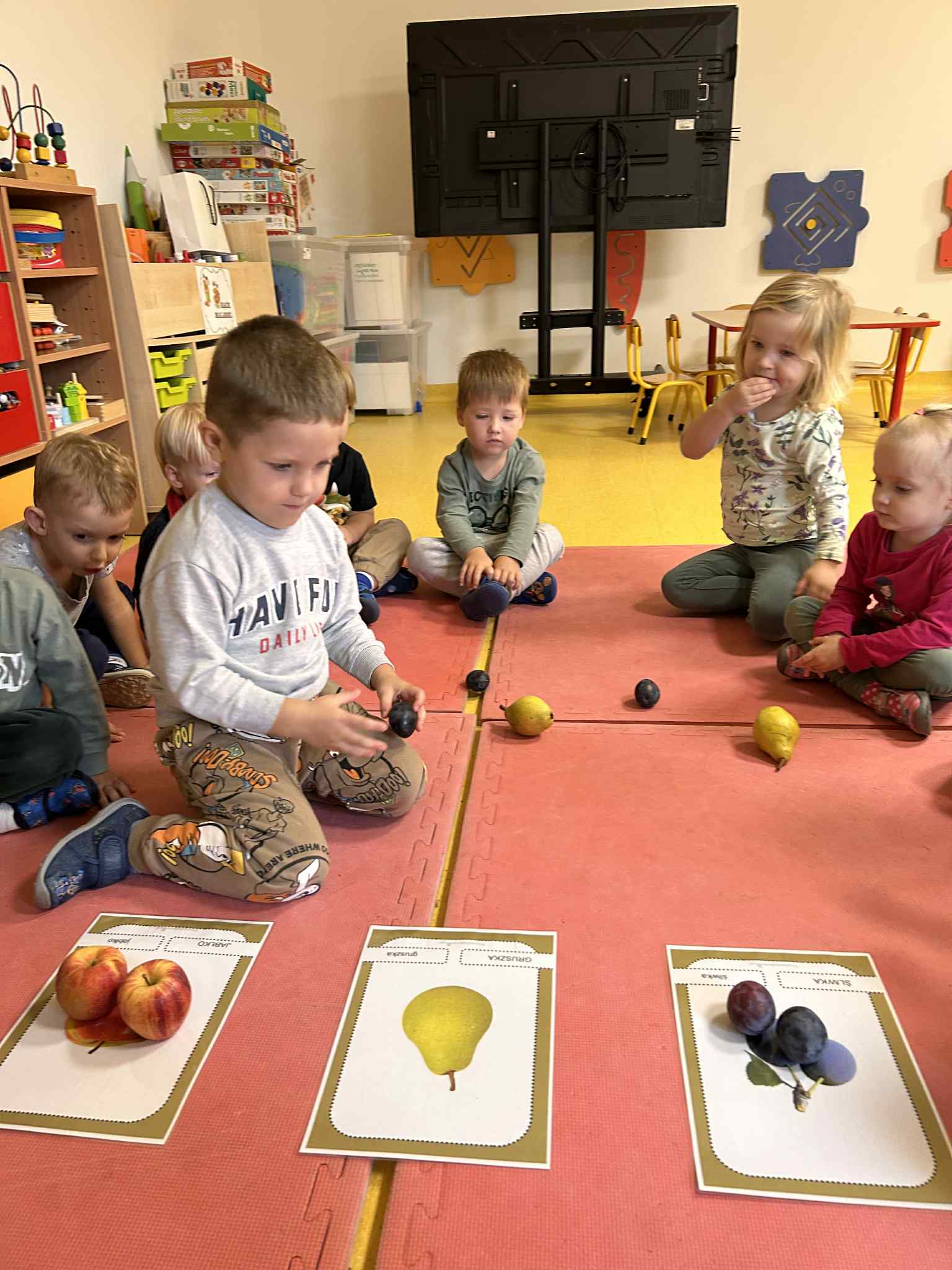 Zdobywcy poznają owoce