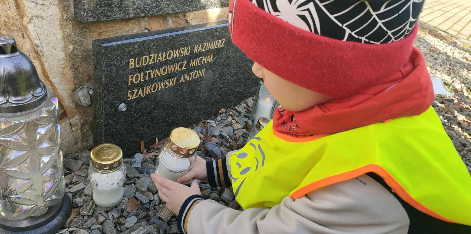 Odkrywcy poznają tradycje związane z 1 i 2 listopada