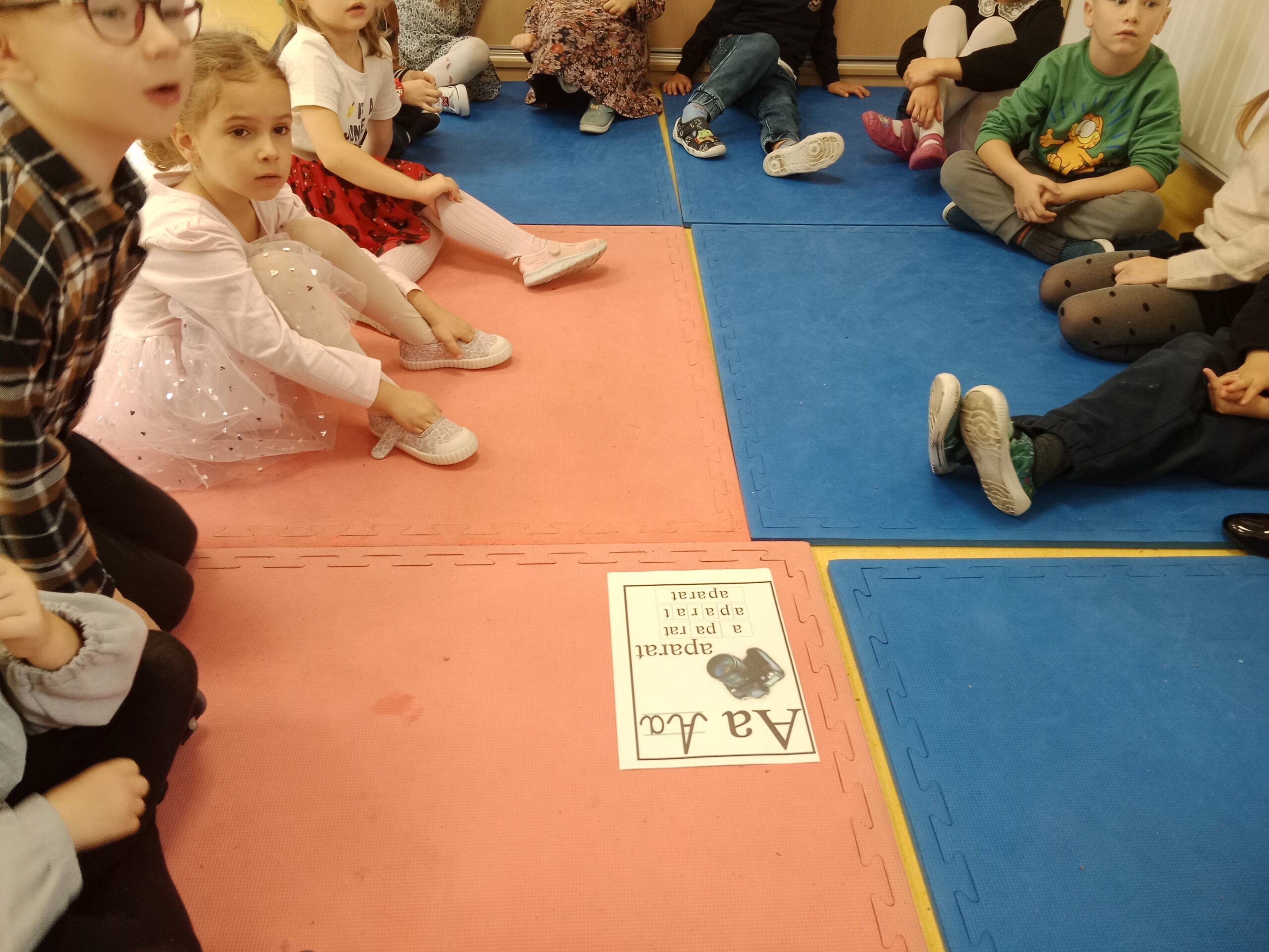 Plastusie- poznają literkę „A”