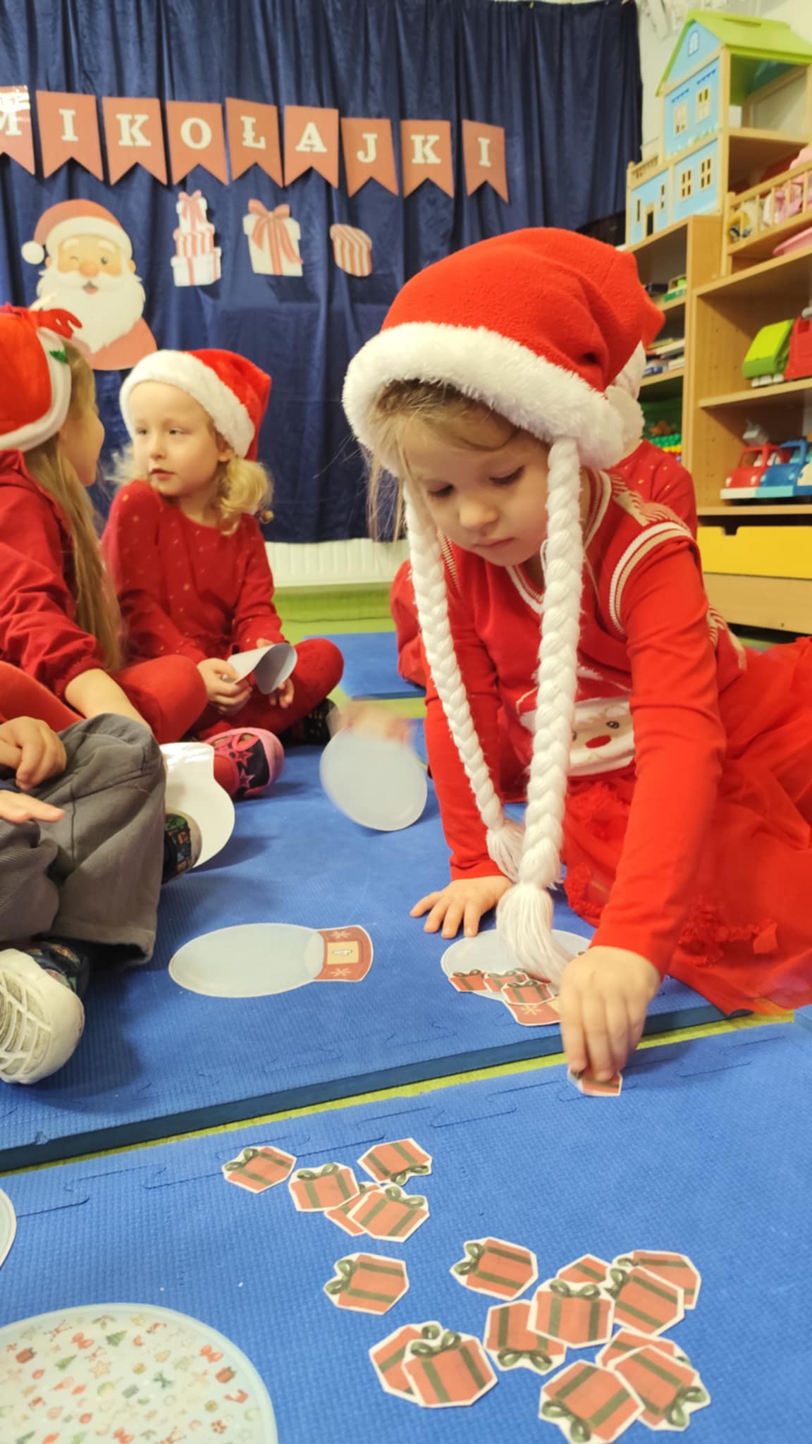 Poszukiwacze czekają na Mikołaja